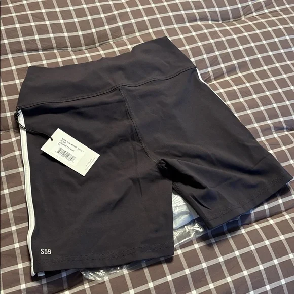 Splits59 ELLA HIGH WAIST AIRWEIGHT SHORT - Picture 4 of 6